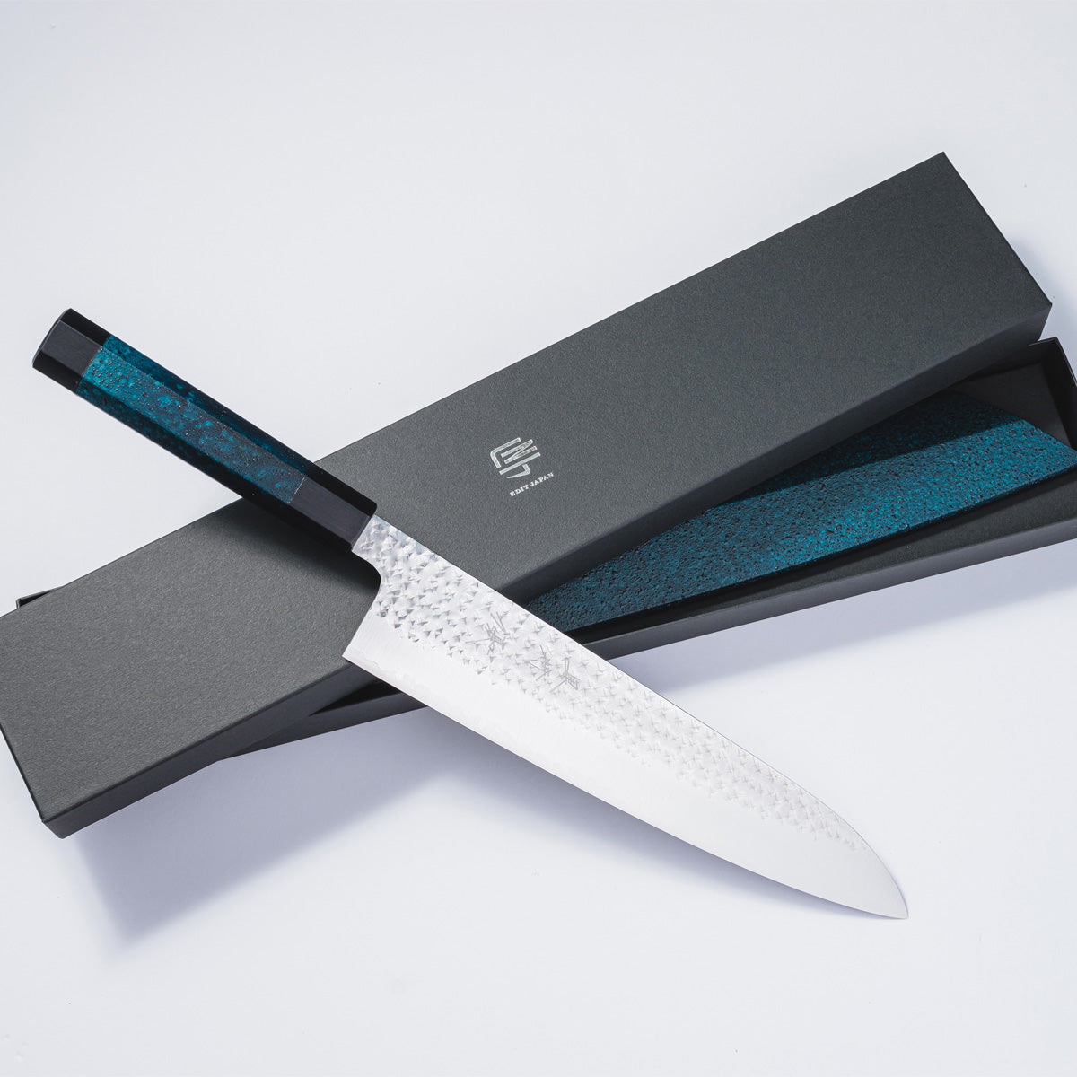 【閃光藍天⽬】牛刀24cm 鞘付き